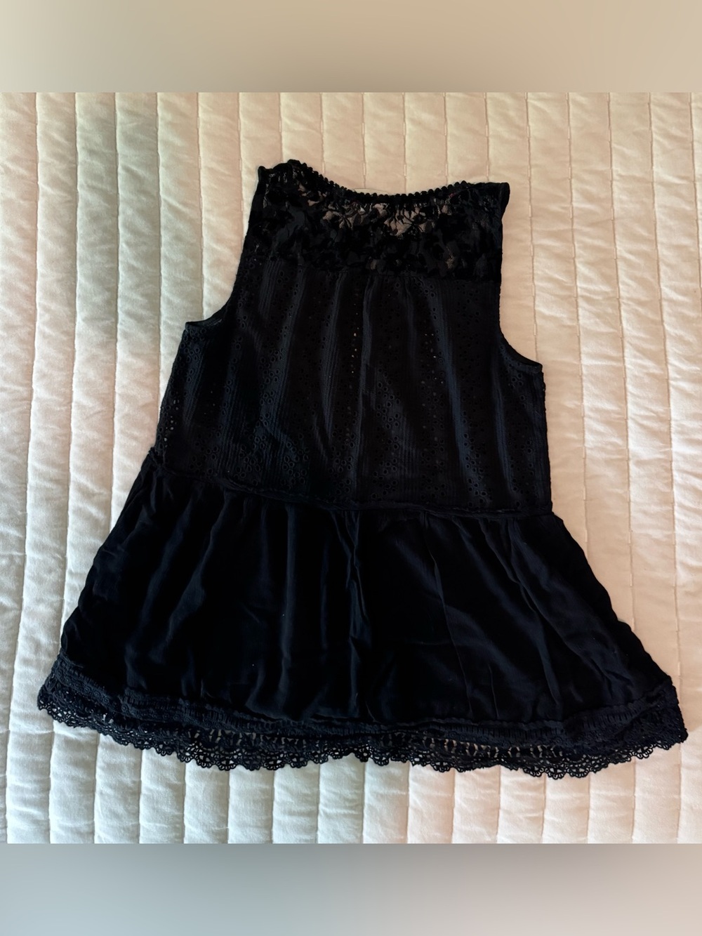 Knox Rose Black Lace-Trim Sleeveless Tunic